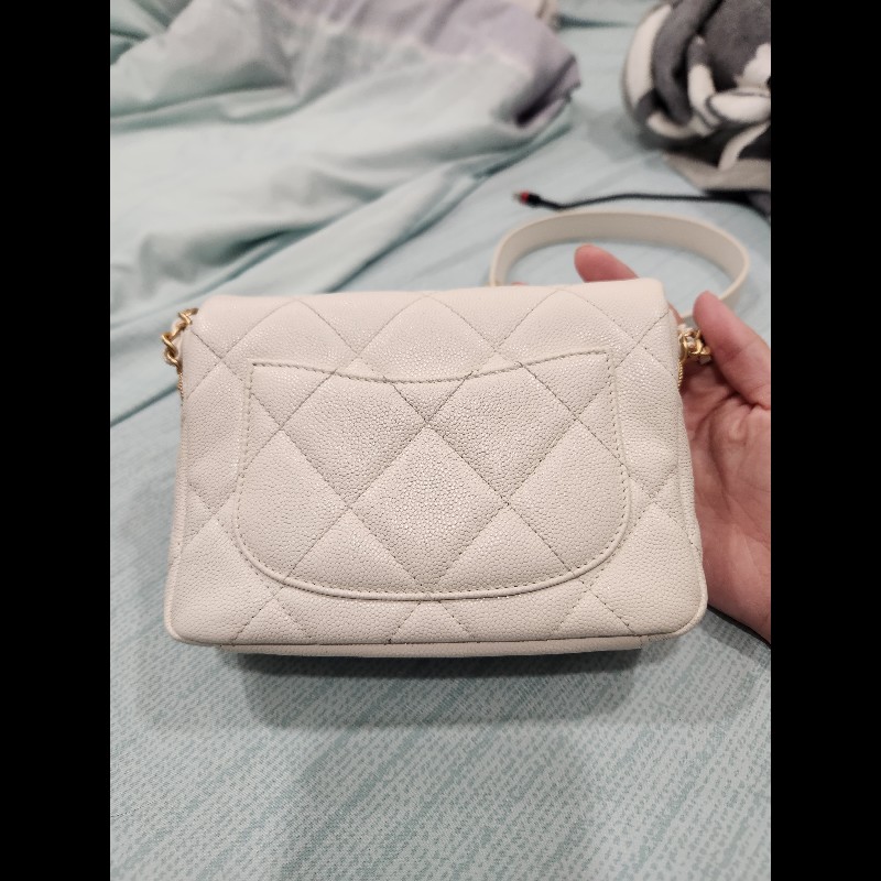 22C Chanel 白雪公主金幣 Mini Flap｜白色荔枝皮 金扣-1