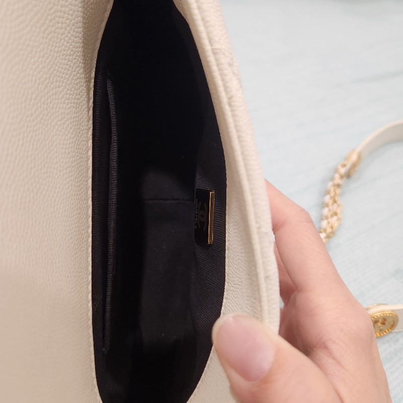 22C Chanel 白雪公主金幣 Mini Flap｜白色荔枝皮 金扣-13