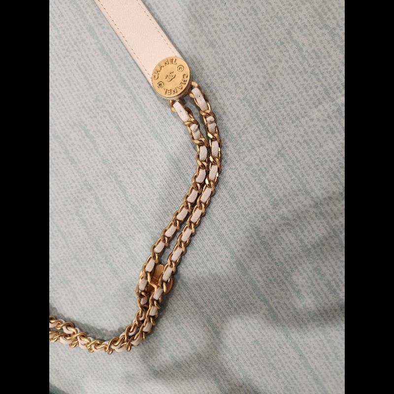 22C Chanel 白雪公主金幣 Mini Flap｜白色荔枝皮 金扣-17