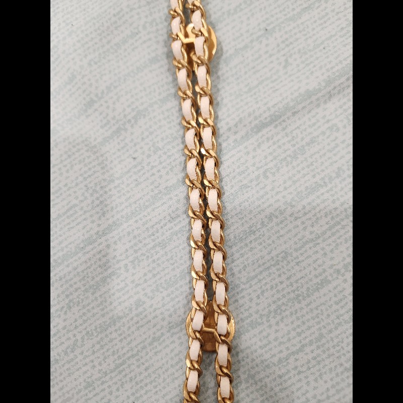 22C Chanel 白雪公主金幣 Mini Flap｜白色荔枝皮 金扣-21