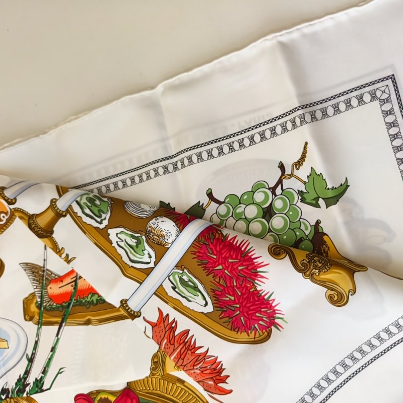 hermes 愛馬仕 白色絲巾 90*90 閒置成色-4