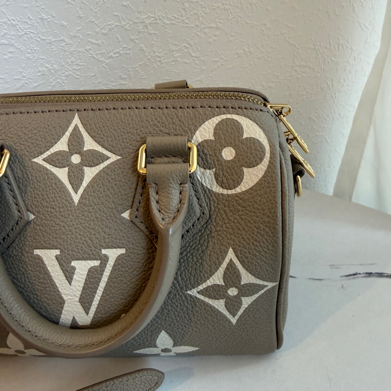 lv speedy20斑鳩灰斜背包-3