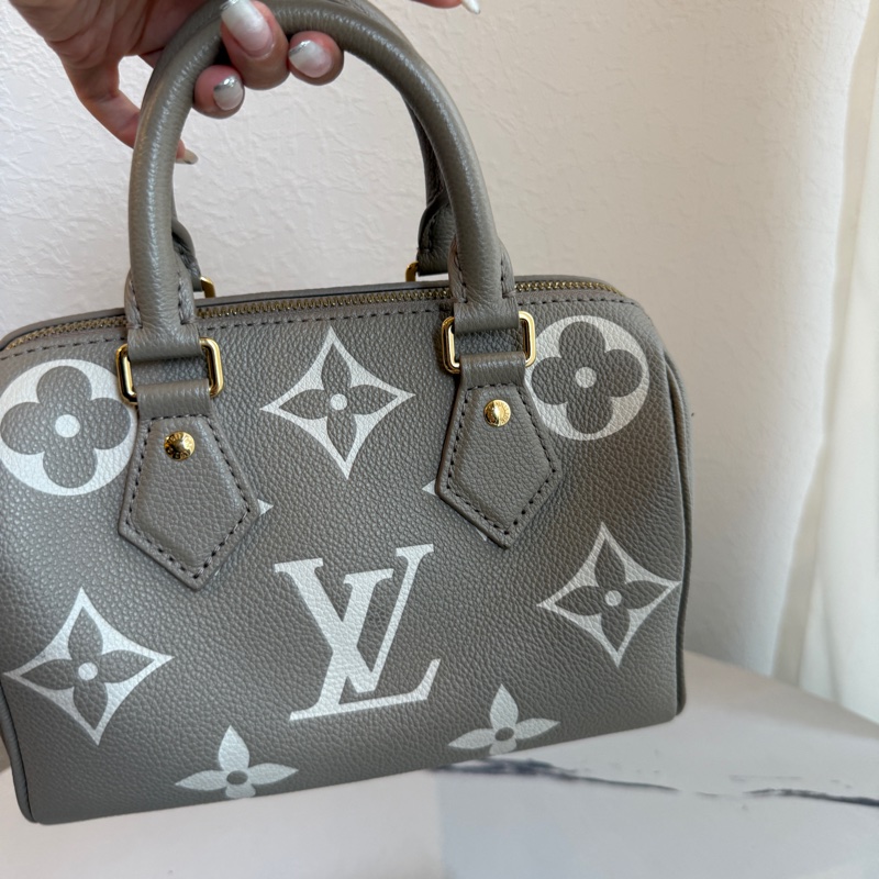 lv speedy20斑鳩灰斜背包-6