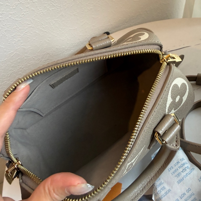 lv speedy20斑鳩灰斜背包-11