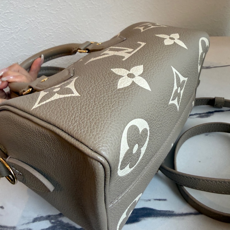 lv speedy20斑鳩灰斜背包-13