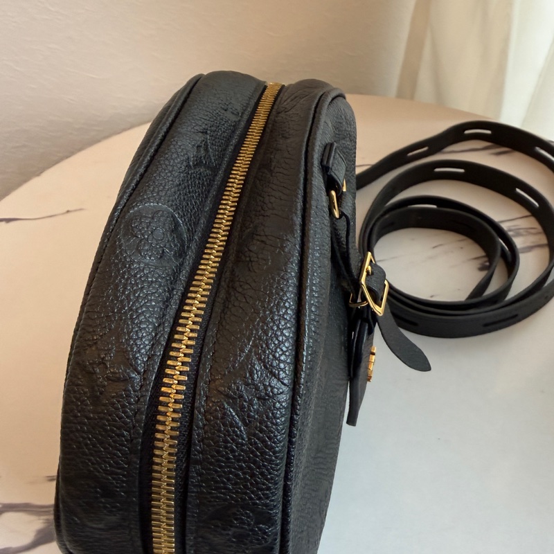 lv黑色壓紋圓餅包🤍🤍🤍❤️-1