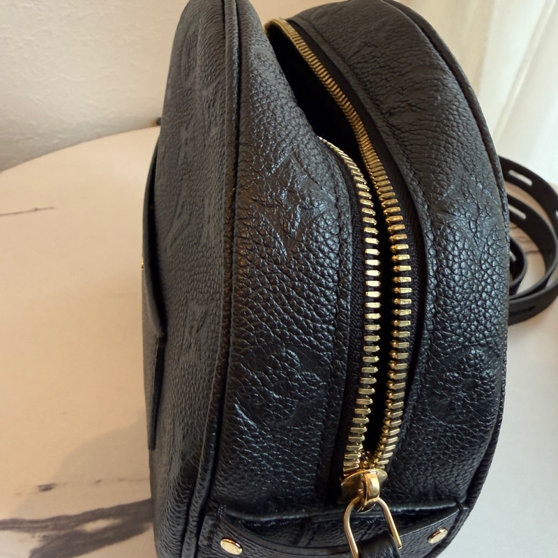 lv黑色壓紋圓餅包🤍🤍🤍❤️-10