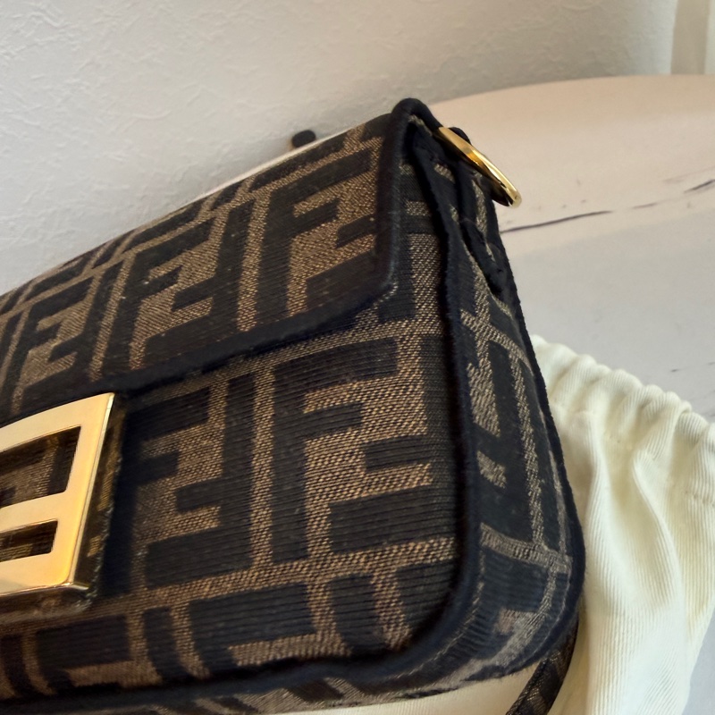 FeNdi 法棍小迷你。好可愛-6