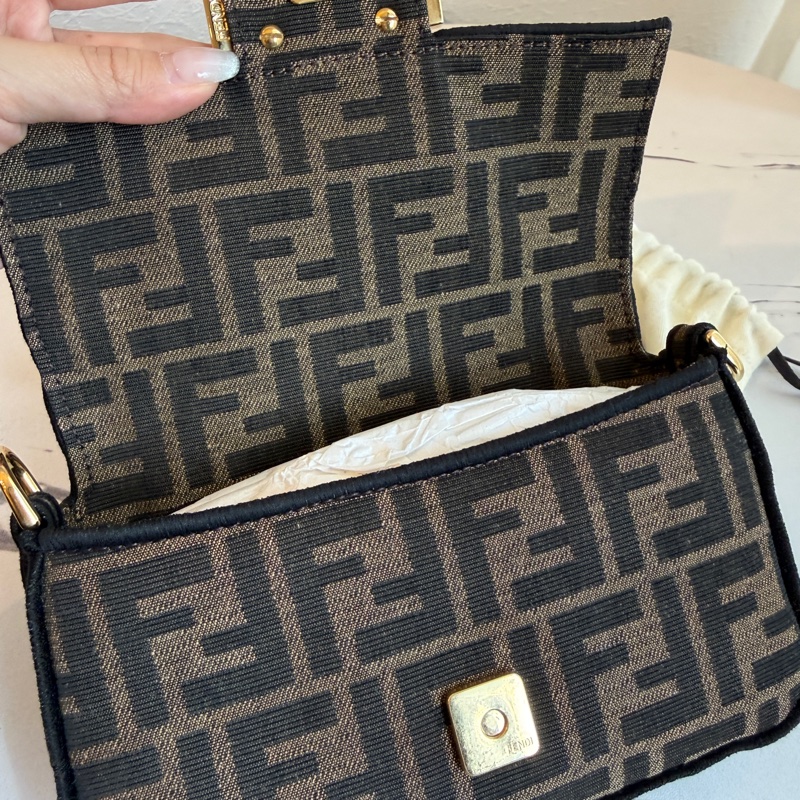 FeNdi 法棍小迷你。好可愛-12