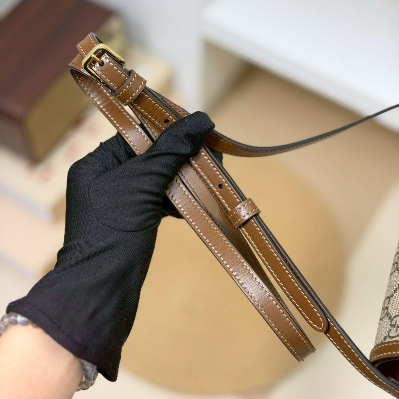 🏷Gucci 古馳．1955 Horsebit 馬銜釦橫式手機包/客人寄賣-22