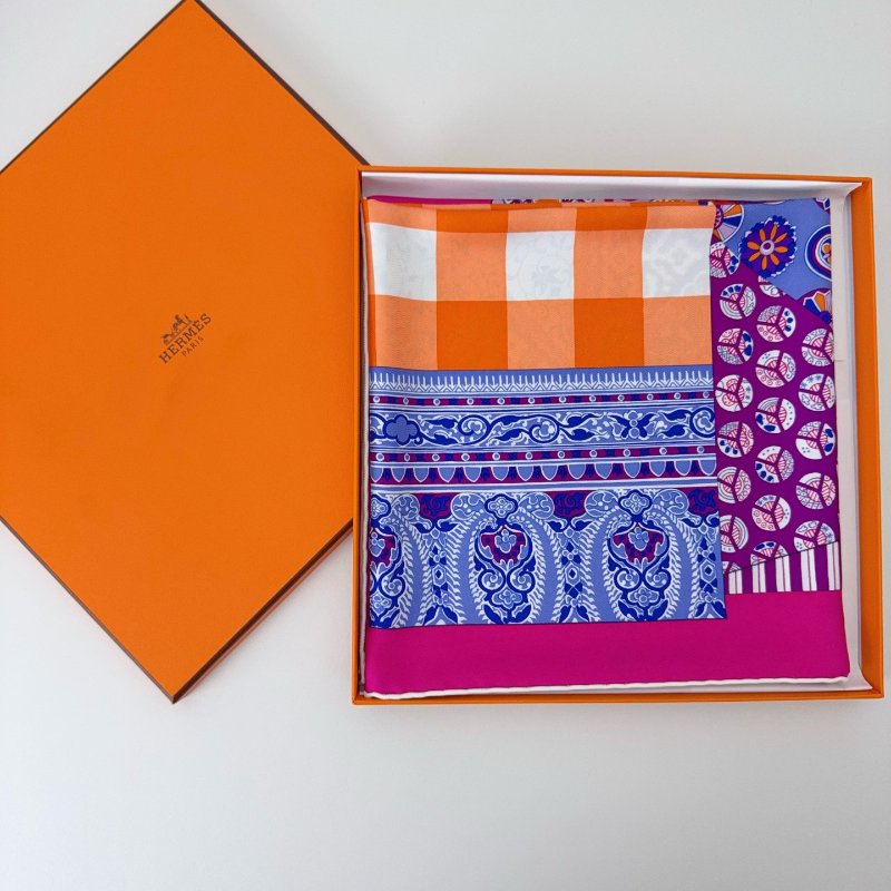 Hermes愛馬仕絲巾 閒置新 90*90cm-0