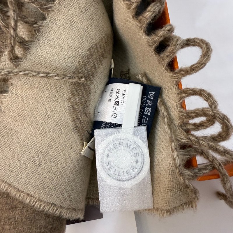 Hermes 愛馬仕山羊絨圍巾 全新帶吊牌 170*25cm-4