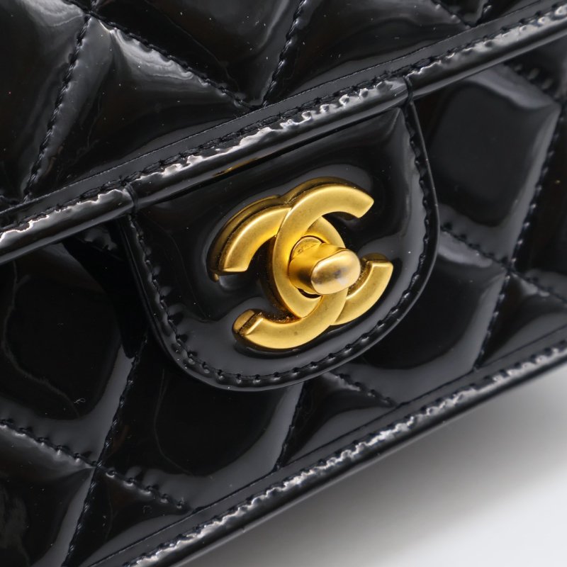 CHANEL 22K漆皮豆腐包 - 黑金-11