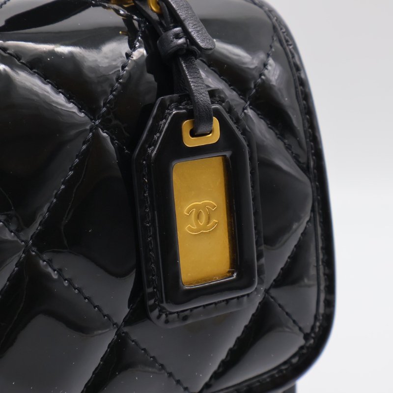 CHANEL 22K漆皮豆腐包 - 黑金-12