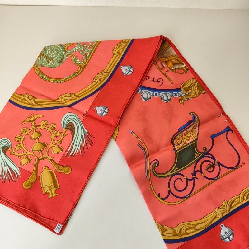 hermes 愛馬仕 紅色絲巾 90*90 閒置成色-1