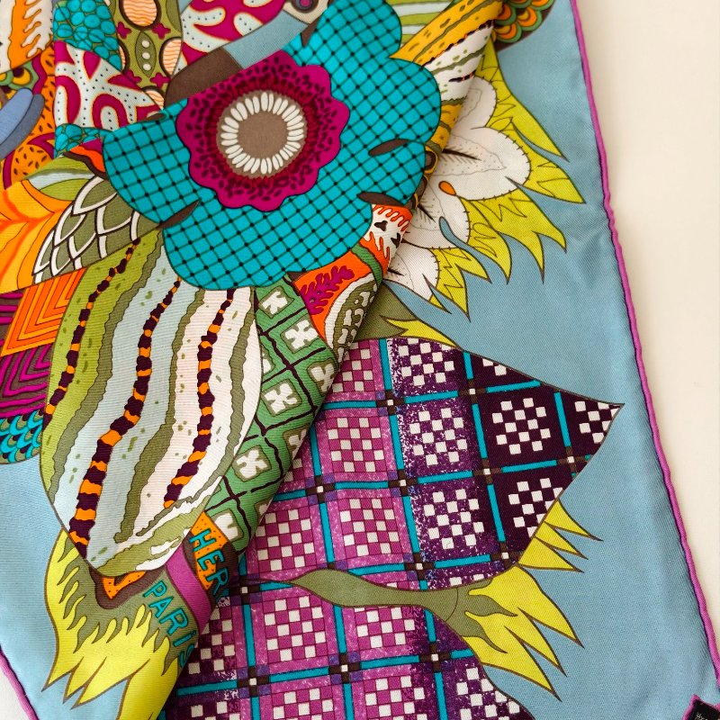 hermes 愛馬仕 藍色絲巾 88*88 閒置成色-3