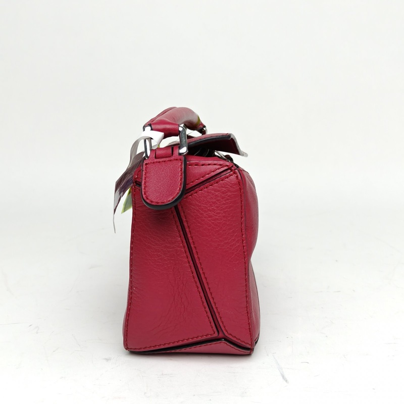 LOEWE Puzzle18幾何包迷你MINI烏梅紫牛皮肩背包-1