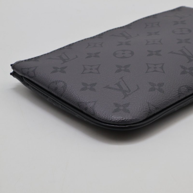LOUIS VUITTON Trio三合一黑武士郵差包-15