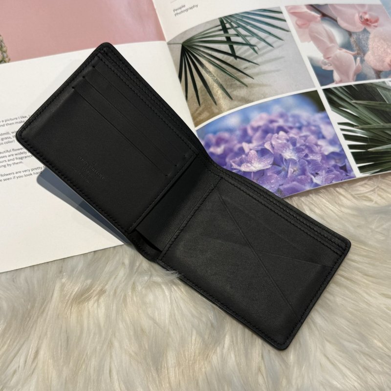 LV Multiple黑壓紋短夾-5