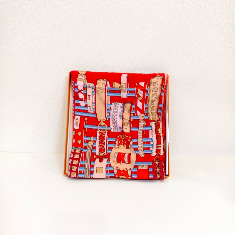 愛馬仕/Hermes 絲巾 紅色 尺寸：88 x 88厘米 閒置新-2