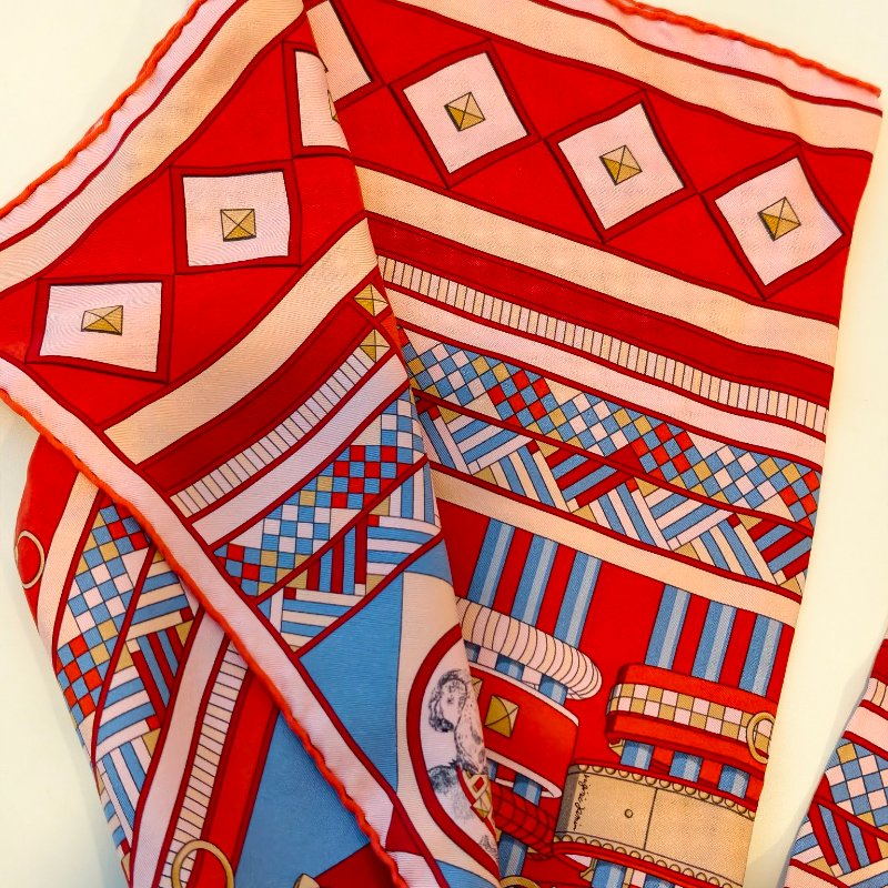 愛馬仕/Hermes 絲巾 紅色 尺寸：88 x 88厘米 閒置新-7