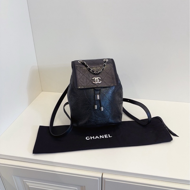 【99新🆕 】Chanel  黑銀油蠟皮菱格雙肩包小書包 背包-0