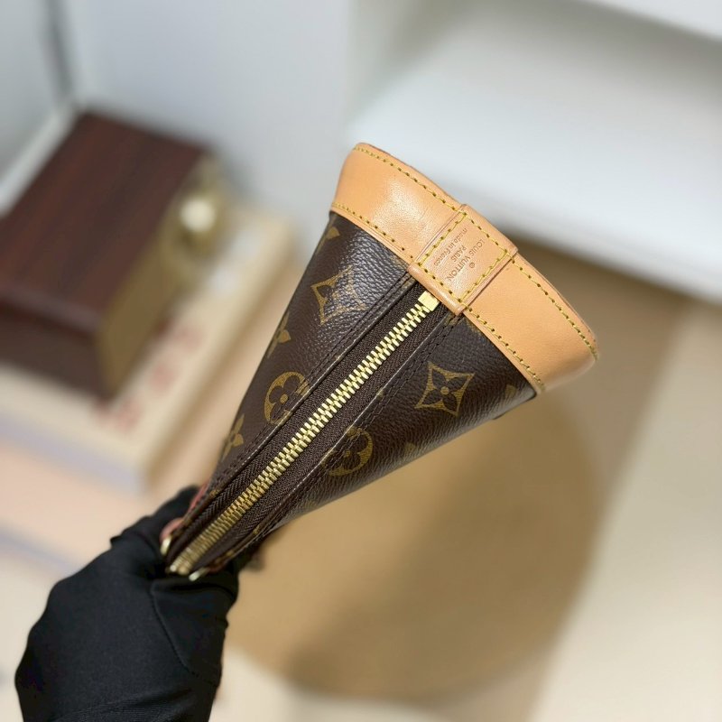 （超甜價！請把握🫶🏻🫶🏻）🏷LV 路易威登．Alma BB 老花貝殼包 M46990/客人寄賣-2