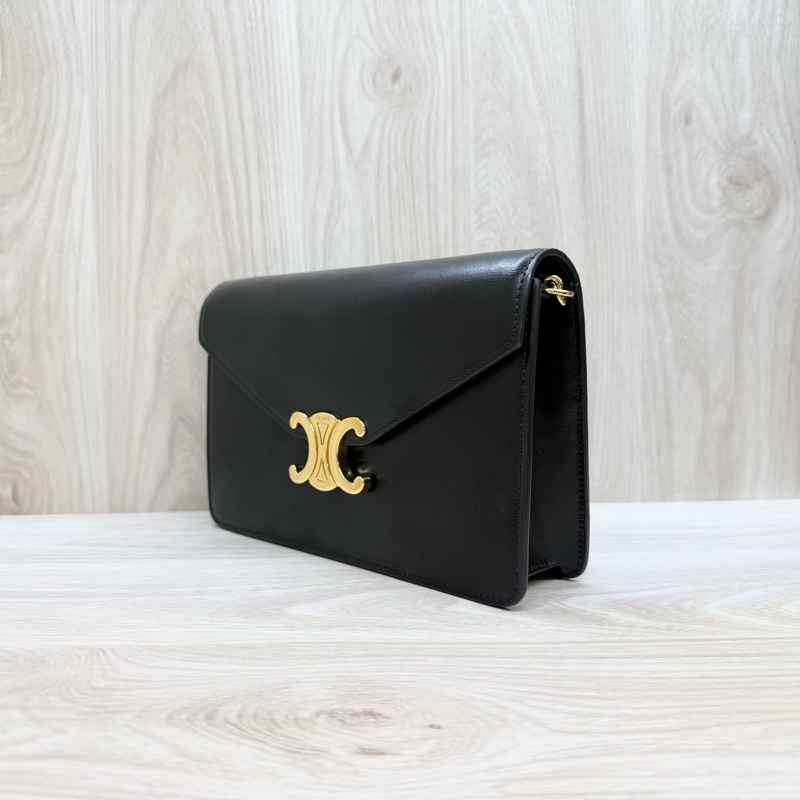 CELINE黑金牛皮凱旋MARGO下蓋信封側背包10L033DPV-4