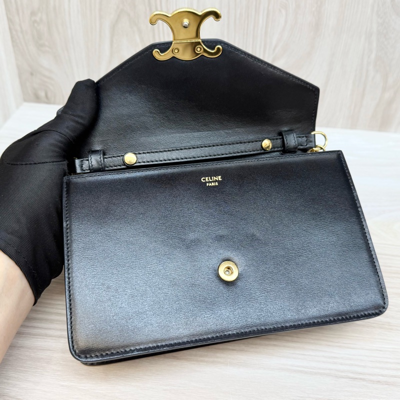 CELINE黑金牛皮凱旋MARGO下蓋信封側背包10L033DPV-10