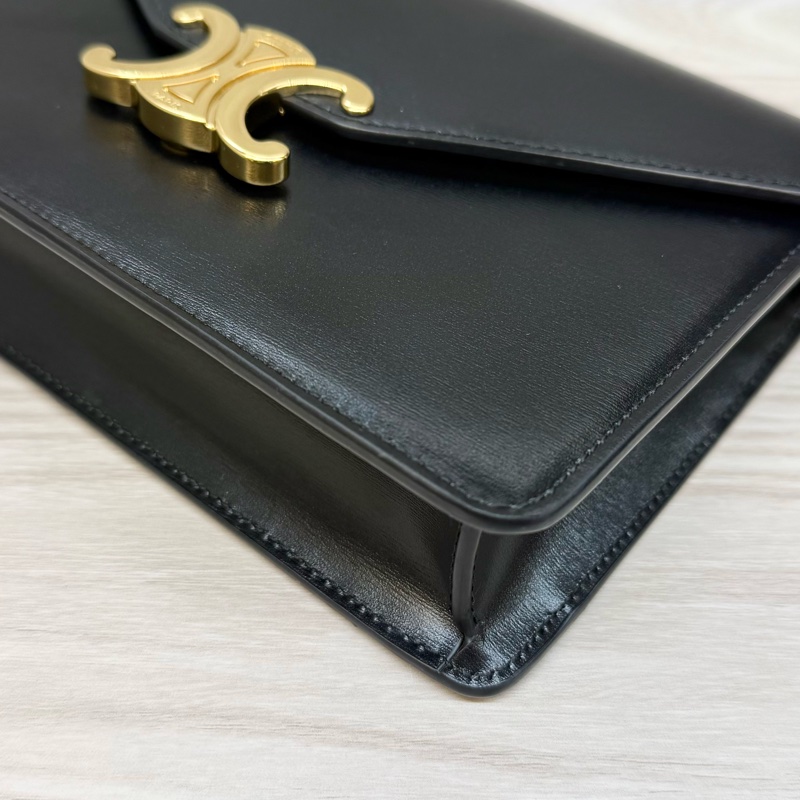 CELINE黑金牛皮凱旋MARGO下蓋信封側背包10L033DPV-15