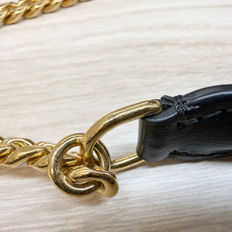 CELINE黑金牛皮凱旋MARGO下蓋信封側背包10L033DPV-18