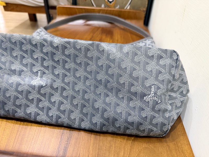 未使用品✨超賠售Goyard hobo灰色 好裝又好揹 最耐看的灰色🩶真的好難買啊啊啊-17