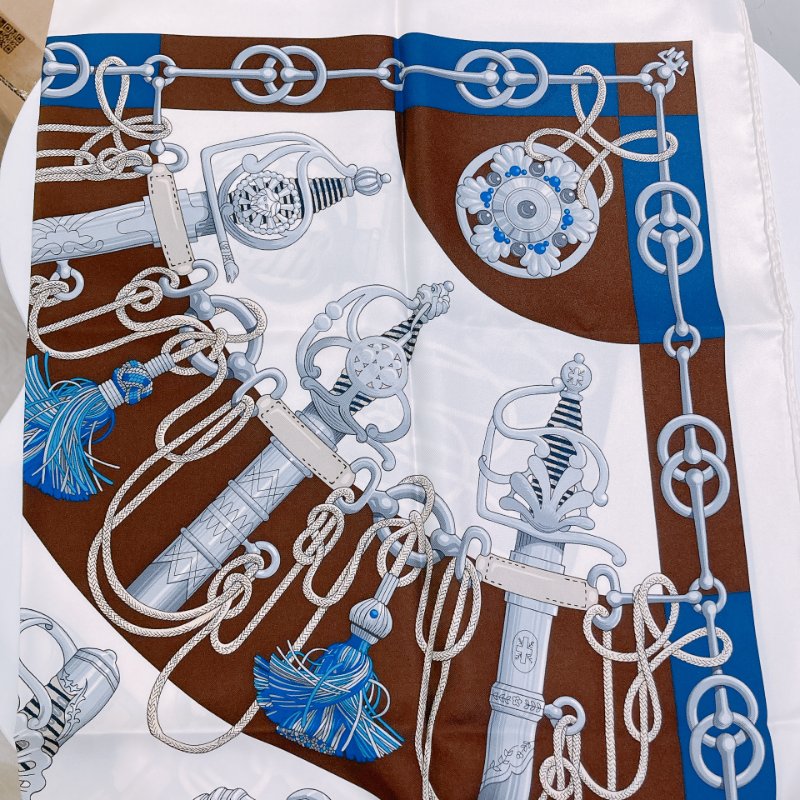 TW4734 Hermes 愛馬仕90絲巾 方巾 En Soie Carre 90 x 90 cm Cliquetis Silk Scarf-3