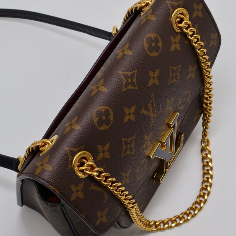 LOUIS VUITTON Passy郵差包-4