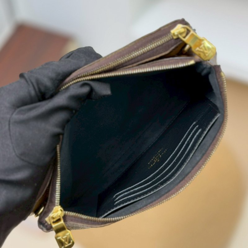 （二手稀有釋出🥰）🏷LV 路易威登．Double Zip Pochette 二合一 M69203-18