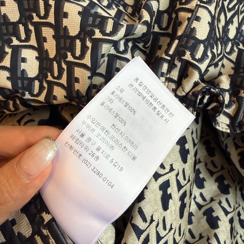 Dior滿版衝鋒衣超好看的 可以穿很大 只穿一次 防風可以滑雪-9