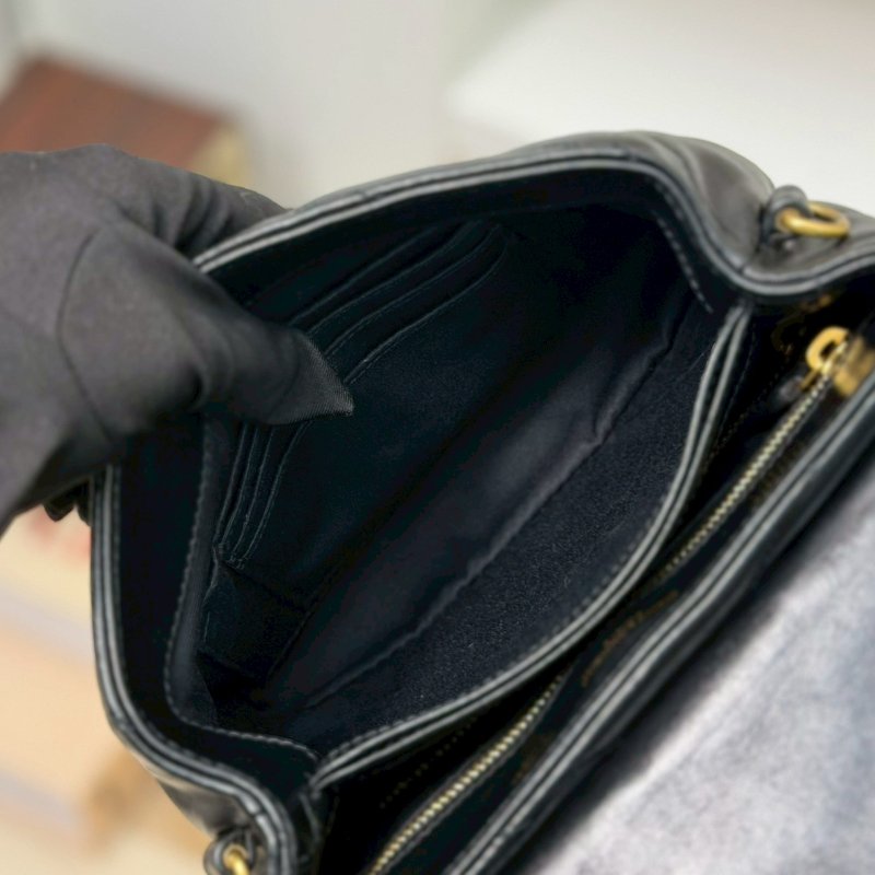 （絕版款 現貨最後一顆✨）🏷YSL 聖羅蘭．Loulou Toy 方胖子-17