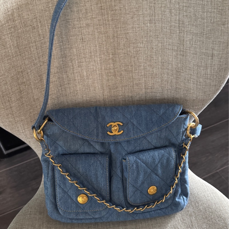 香奈兒Chanel 𝟤𝟧ᴘ牛仔單寧金嬉皮包ʜᴏʙᴏ小號/全新閒置-13