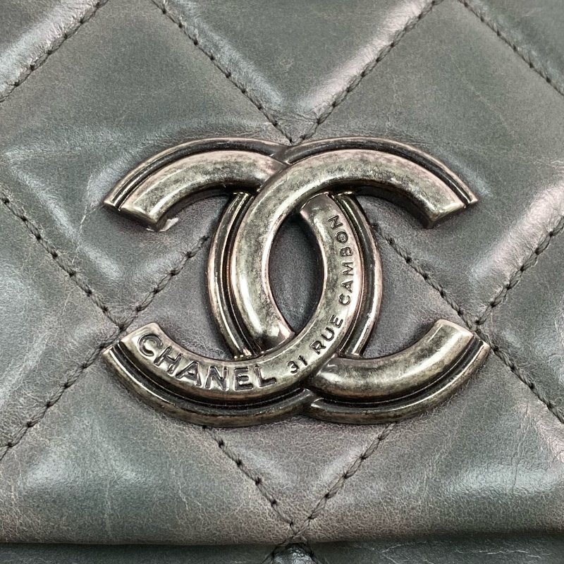 △ Chanel 香奈兒 Gray Green Calfskin Ruthenium-Finish Metal Chain Shoulder Bag No.18 灰綠色小牛皮鍍釕金屬鏈條肩背袋 No.18 -267001039-12