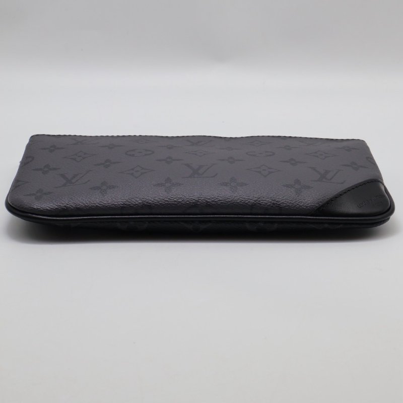 LOUIS VUITTON Trio三合一黑武士郵差包-18