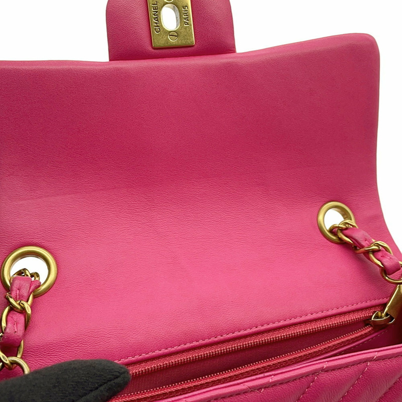 香奈兒迷你絎縫20人字紋可可標誌羊皮鏈單肩包 A69900 女士手提包-9