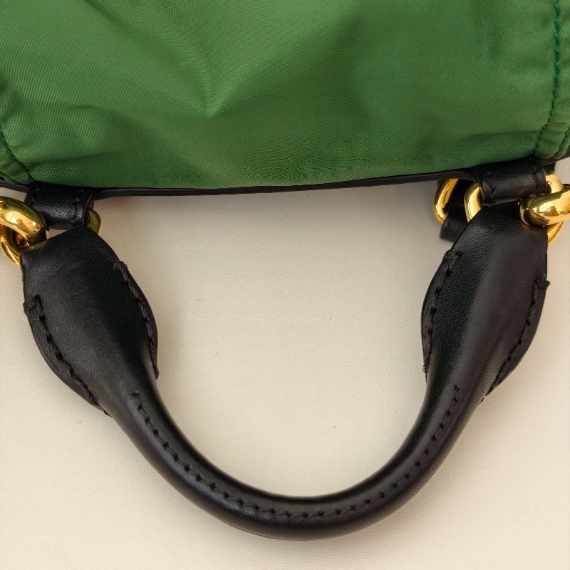 博柏利/Burberry 綠色尼龍雙肩背包 金色五金 尺寸:16*26*11cm 98新-12