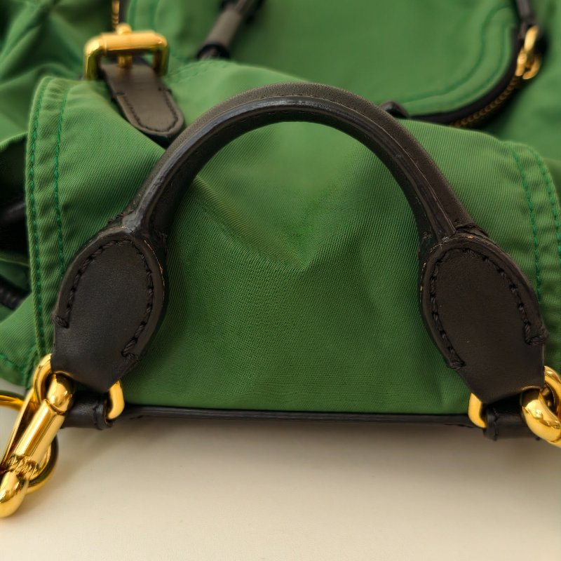 博柏利/Burberry 綠色尼龍雙肩背包 金色五金 尺寸:16*26*11cm 98新-15