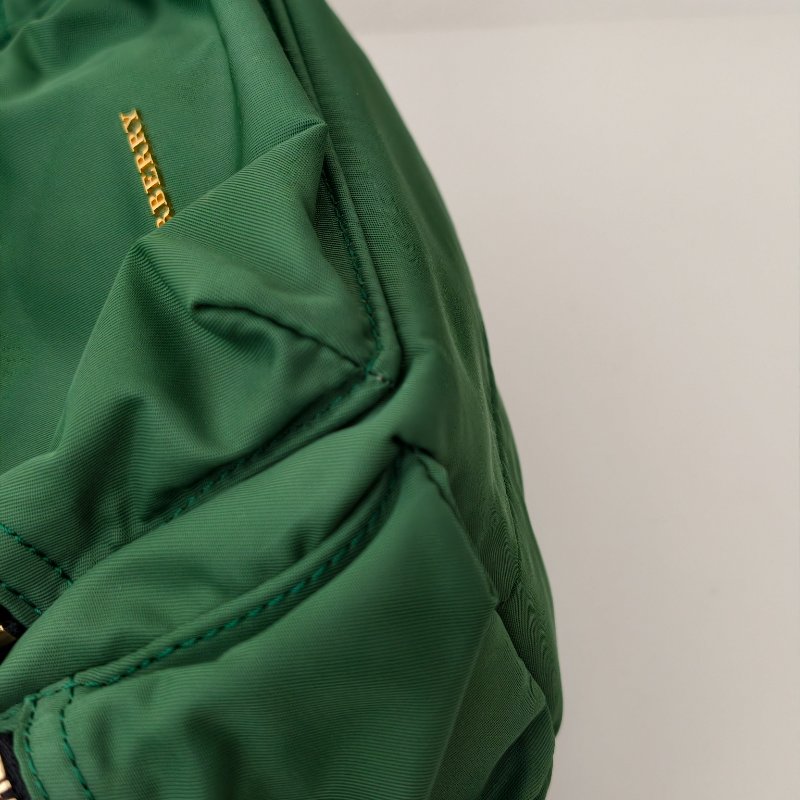 博柏利/Burberry 綠色尼龍雙肩背包 金色五金 尺寸:16*26*11cm 98新-20