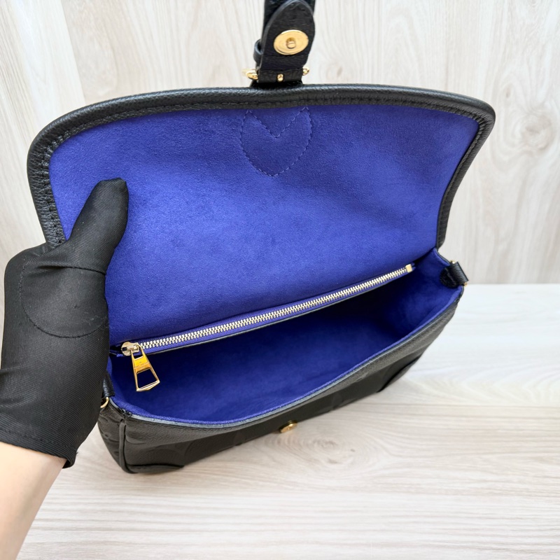 LV黑牛皮金釦Diane法棍包M46386-9