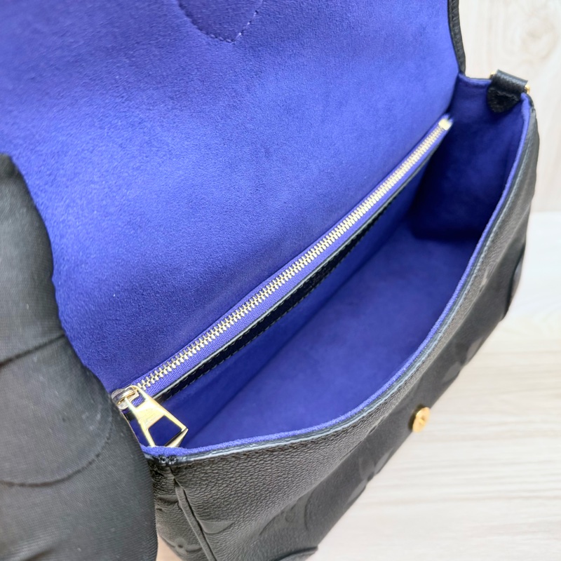 LV黑牛皮金釦Diane法棍包M46386-10