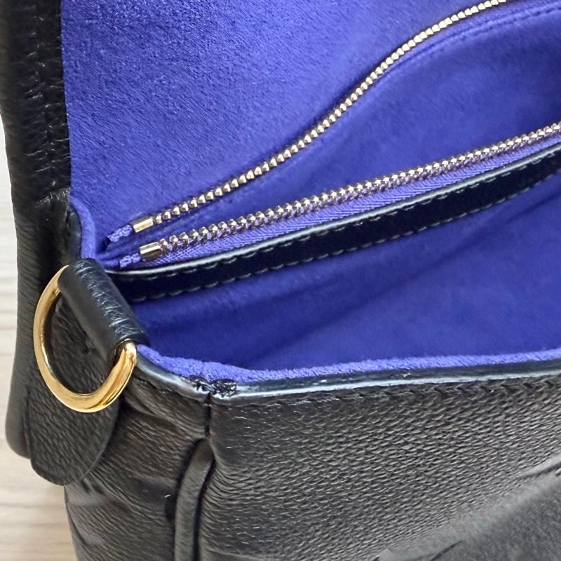 LV黑牛皮金釦Diane法棍包M46386-12