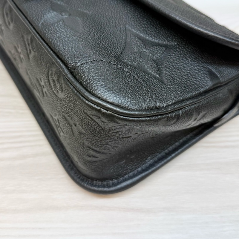 LV黑牛皮金釦Diane法棍包M46386-20