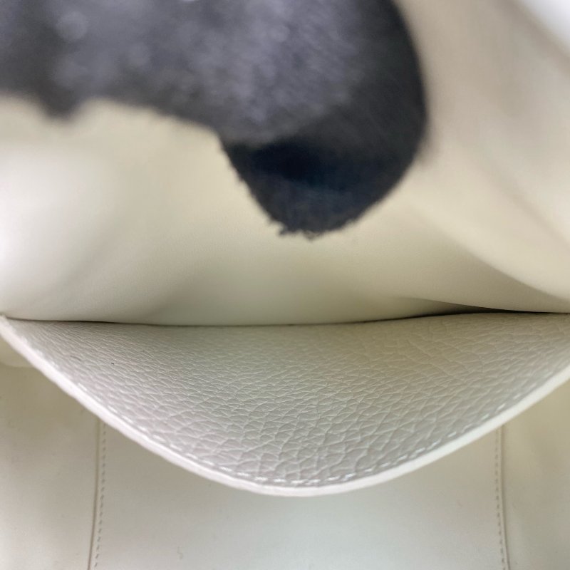 △ Dior 迪奧 White Calfskin Signature Bucket 2 Way Bag 白色小牛皮兩用水桶袋 - 267001191-16