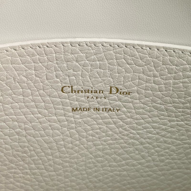 △ Dior 迪奧 White Calfskin Signature Bucket 2 Way Bag 白色小牛皮兩用水桶袋 - 267001191-17